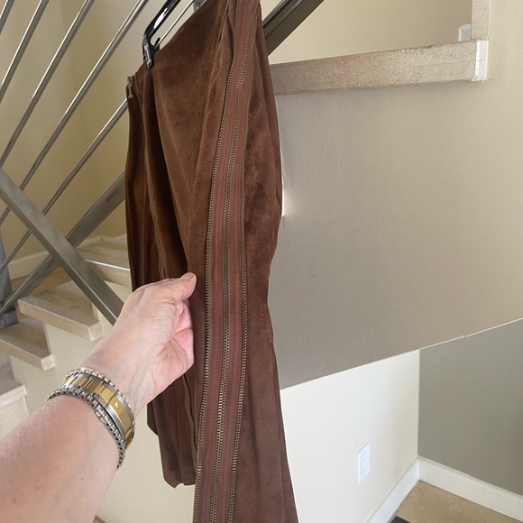 VINTAGE ICEBERG elegant BROWN Swede zippers SKIRT - Picture 9 of 16